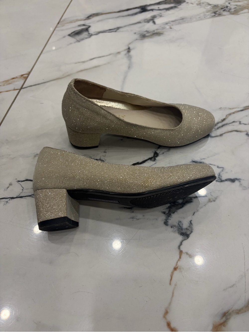 David Tate Girls' Glitter Low Block Heel Pumps in Champagne
